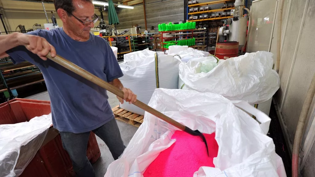VISITE DE L’AMBASSADEUR DE FRANCE À PLASTICA CI